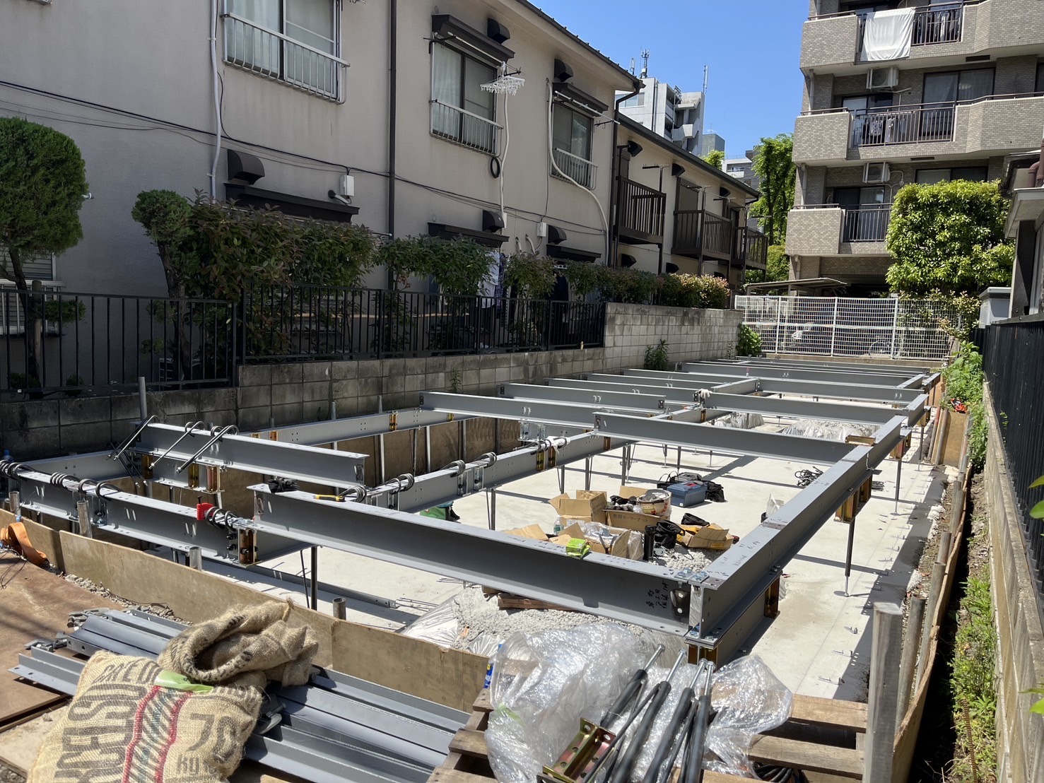 川口市川口駅鉄骨4階建て建築中マンション